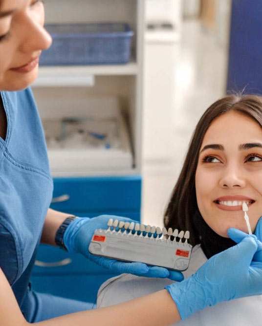 Veneers, dünne Keramikschalen